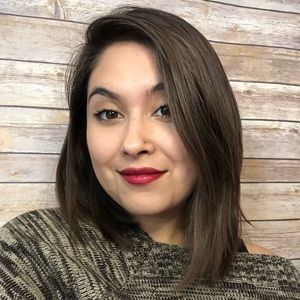 Meet your Posher, Evelyn